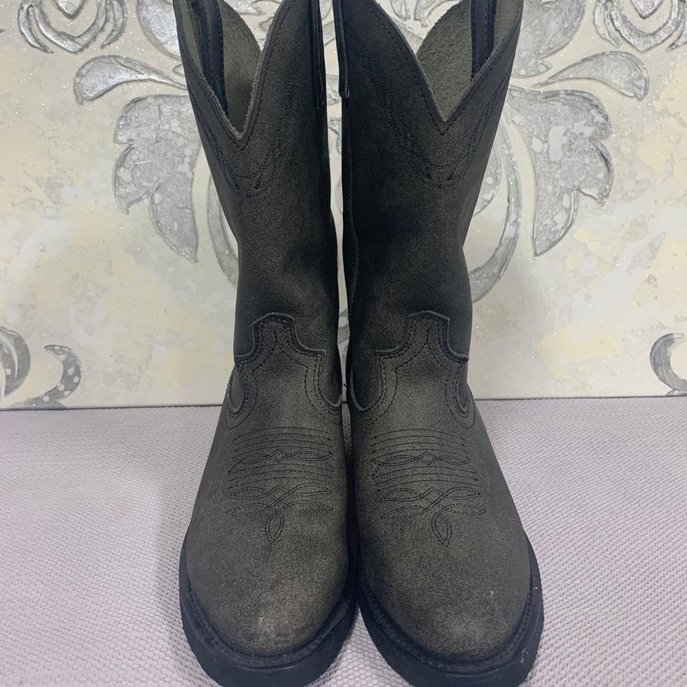 Masterson Men’s 8 boots!
